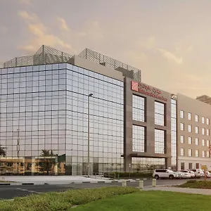 מלון Hilton Garden Jumeirah, דובאי